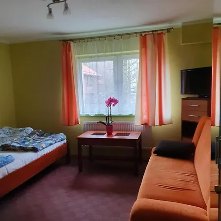 Goscinne Harnas * クドヴァ・ズドゥルイ