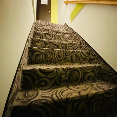 Goscinne Harnas * クドヴァ・ズドゥルイ