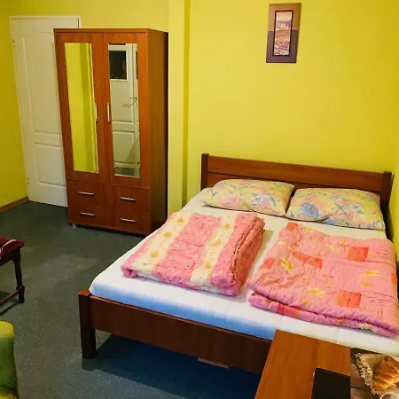 Goscinne Harnas Δωμάτια σε οικογενειακή κατοικία *